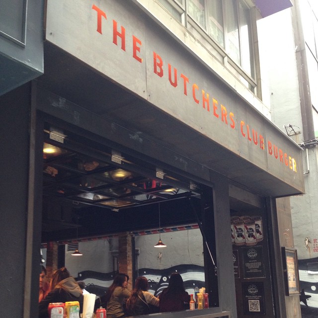 Checking in @ The Butchers Club Burger. I can only have the Duck fat fries of course. #burger #fries #lambilly