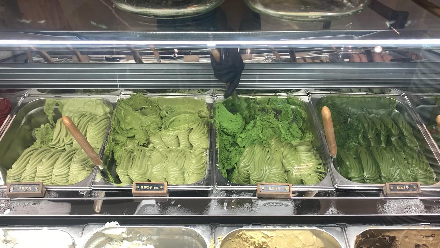 Green tea gelato, not my cup of tea.