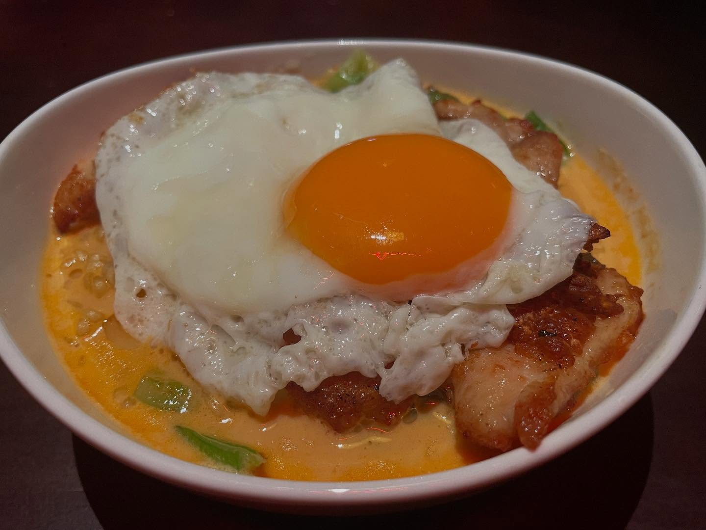 Late night dinner after a long day of work. #TheHUB #红屋