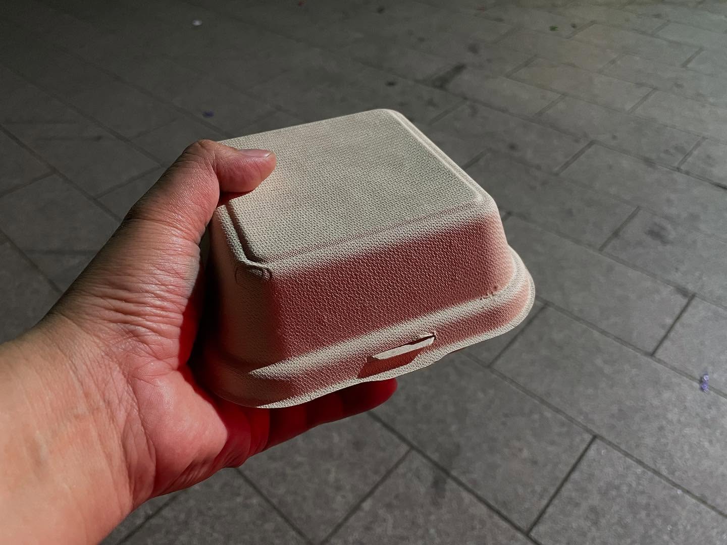 Bringing the tiramisu home! #TheHUB #红屋