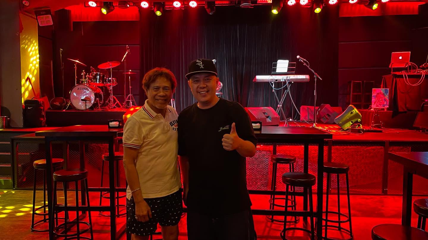 The OG was at #TheHUB. #红屋