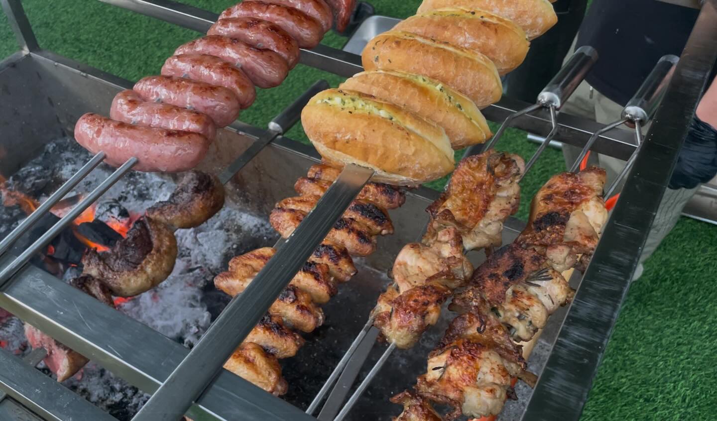 Wen and I went out to do our 1st BBQ outside gig. #TheHUB #红屋