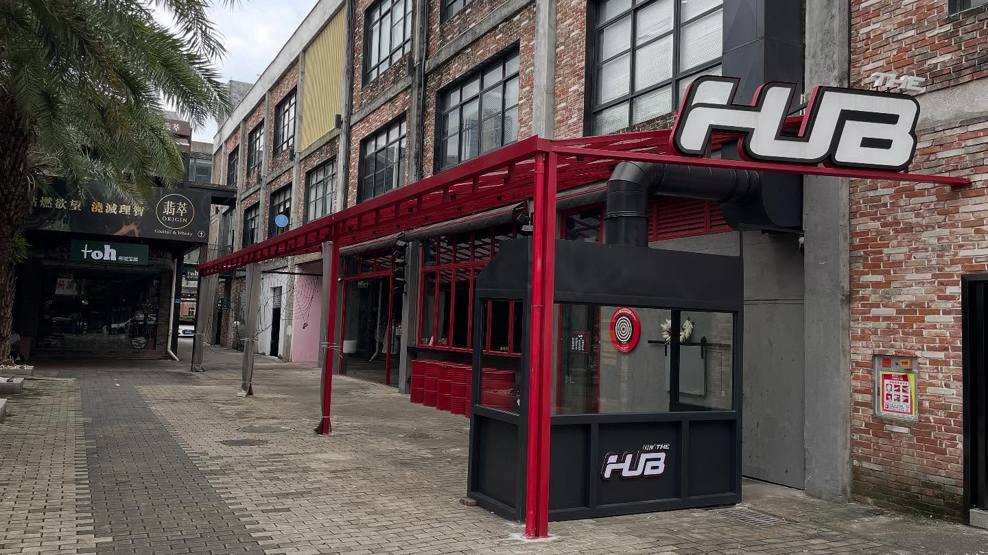 Got the shop ready for the typhoon. #TheHUB #红屋