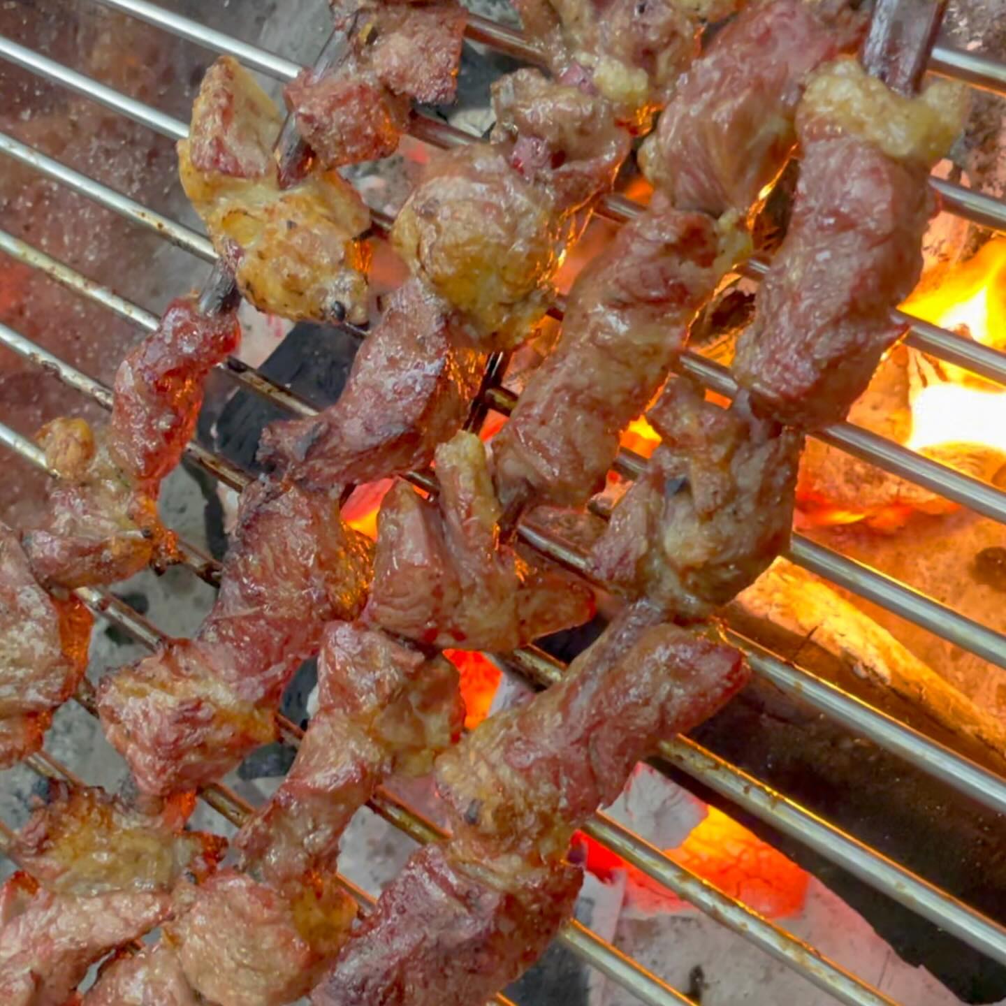 Key item launched, Willow-Stick Grilled Aussie Top Sirloin. #TheHUB #红屋
